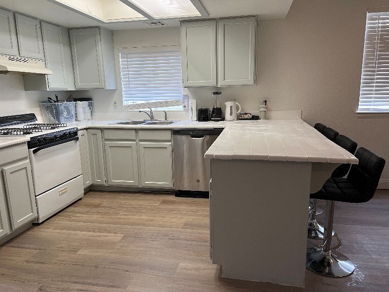 Furnished Finder property 535616_1 photo 8