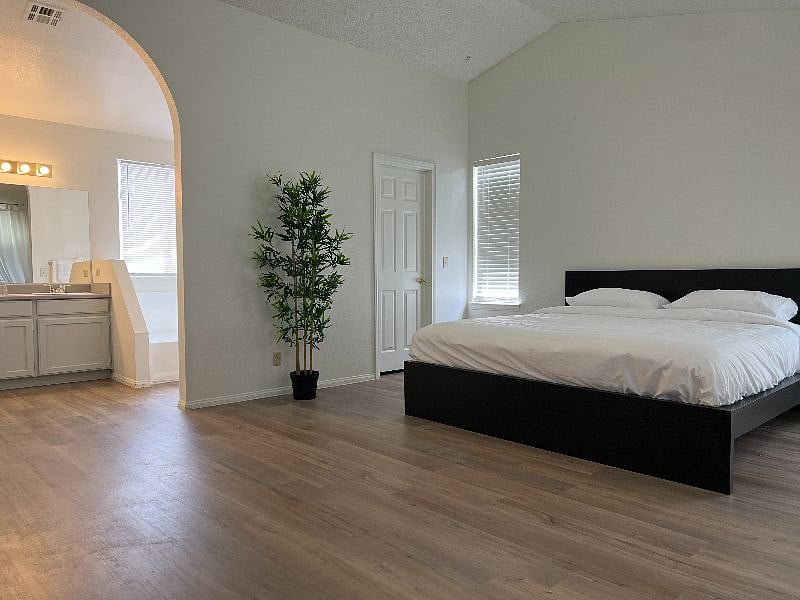 Furnished Finder property 535616_1 photo 15