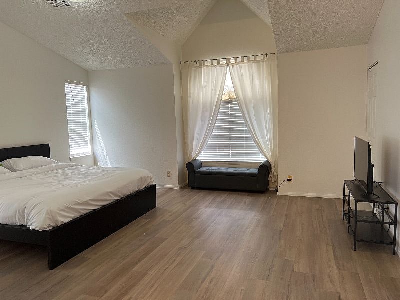 Furnished Finder property 535616_1 photo 13