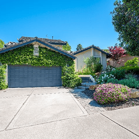 Curb appeal galore. Quiet, pretty neighborhood and great longtime neighbors. Drought resistant landscaping stays pretty all year round.