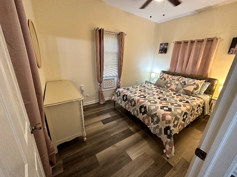 Furnished Finder property 535731_1 photo 4