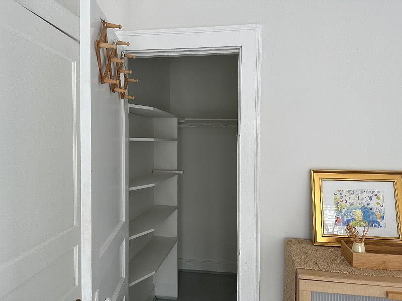 walk in closet roomy for master bedroom..