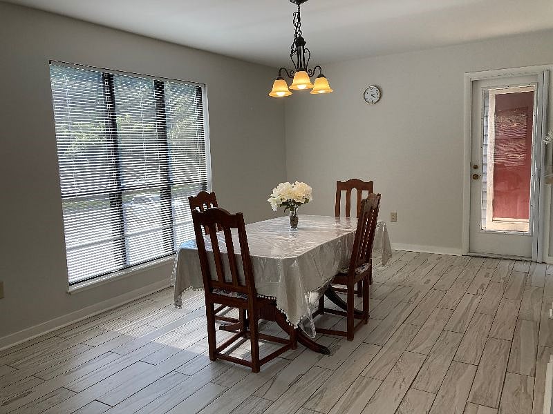 Furnished Finder property 535846_1 photo 4