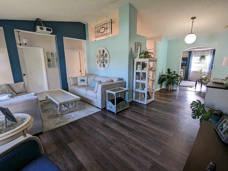 Furnished Finder property 535886_1 photo 3