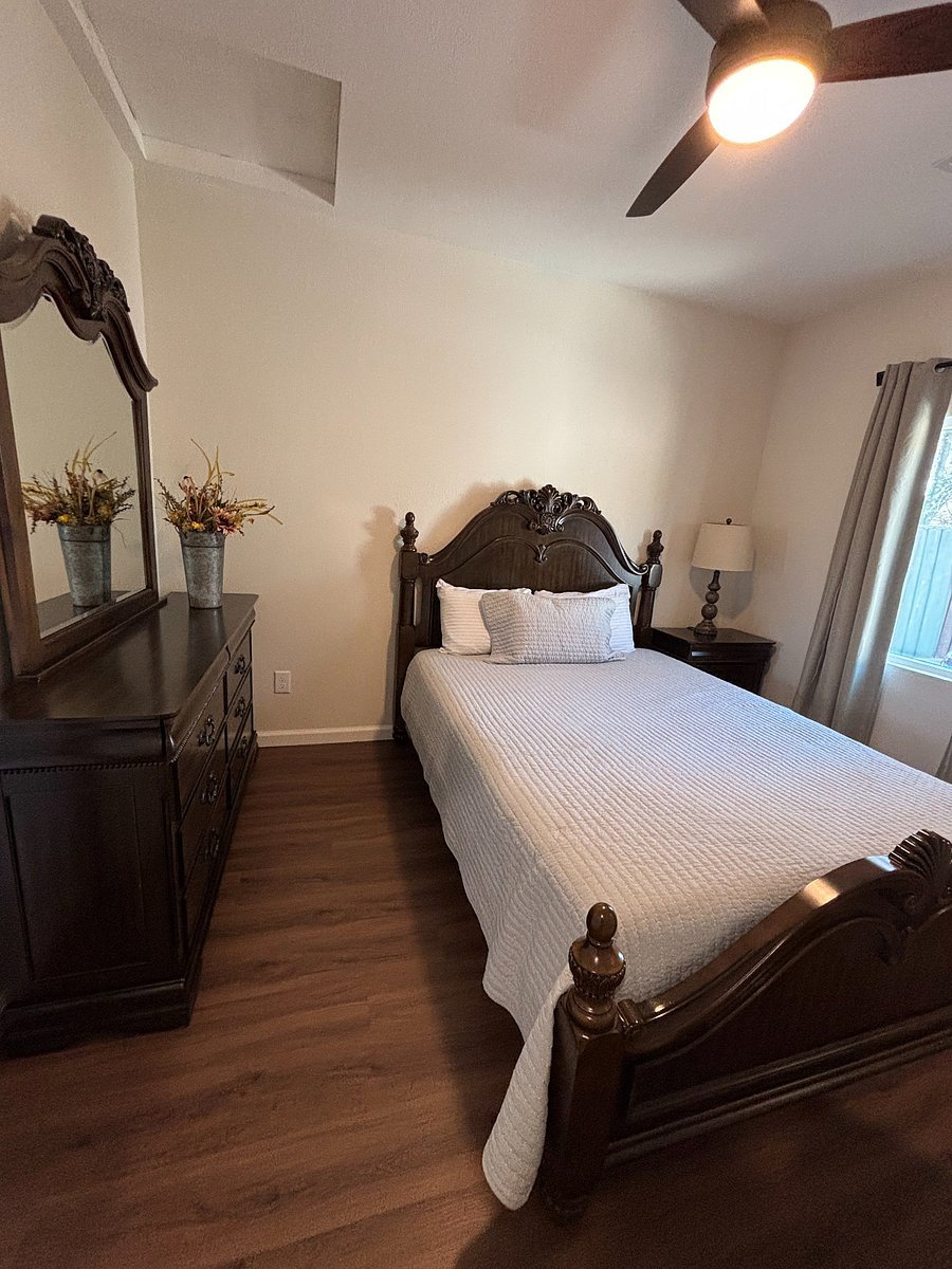 Queen 14 in memory foam mattress