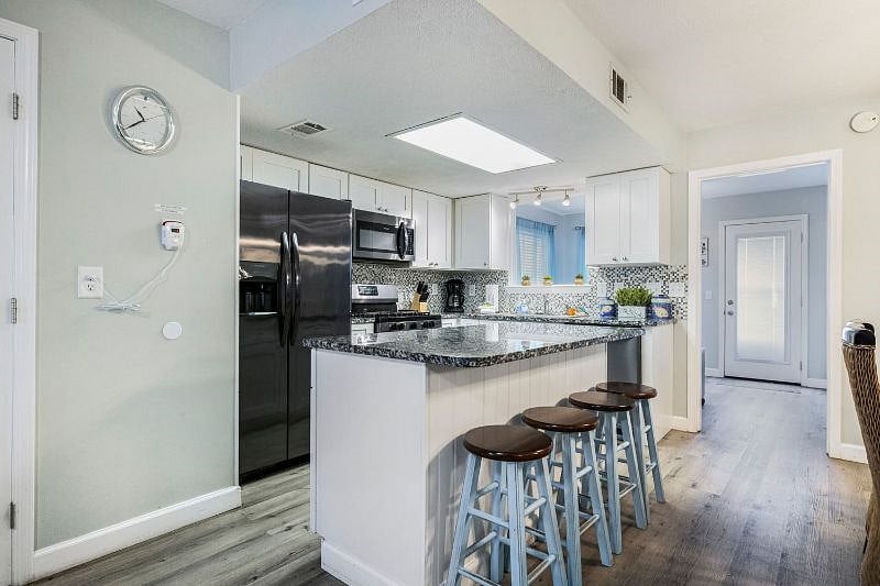 Furnished Finder property 535923_1 photo 13