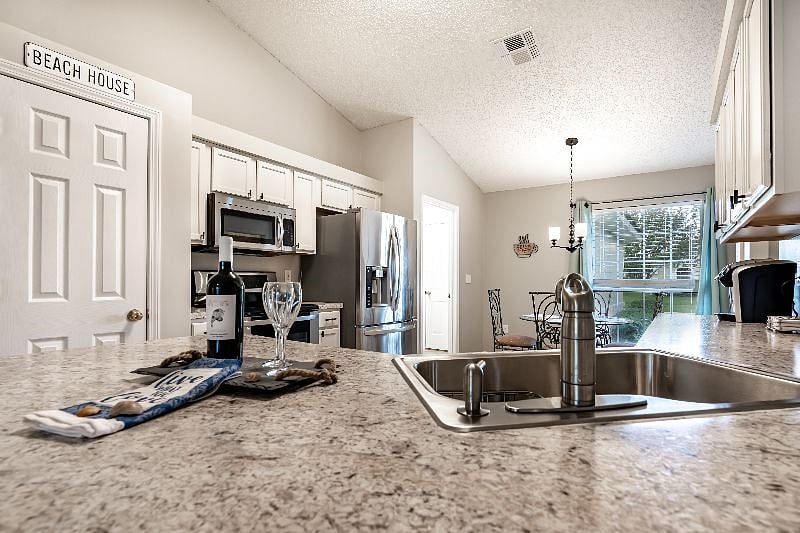Furnished Finder property 535955_1 photo 5