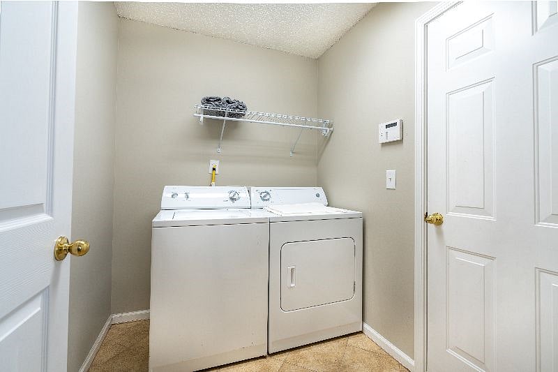Furnished Finder property 535955_1 photo 8