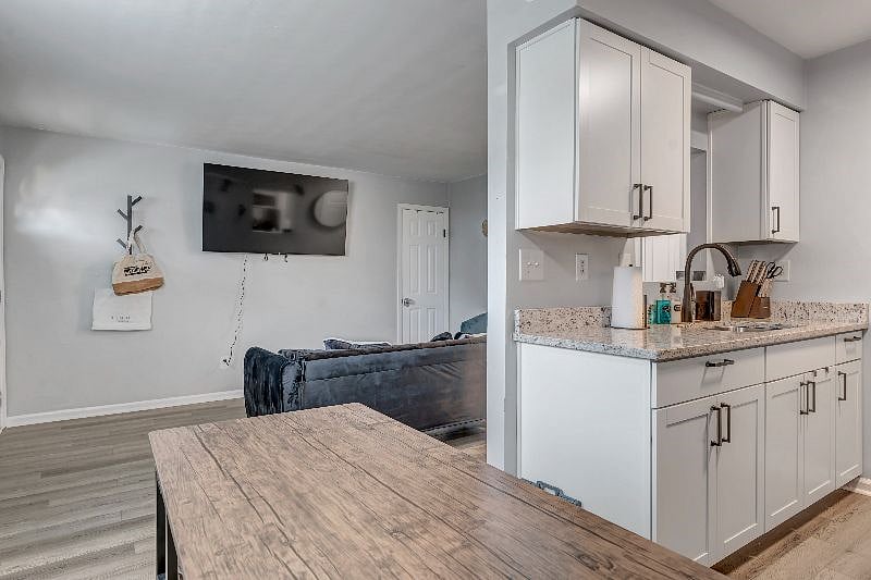 Furnished Finder property 536035_1 photo 18