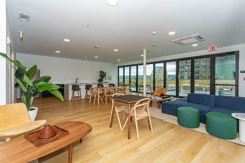Furnished Finder property 536104_1 photo 12