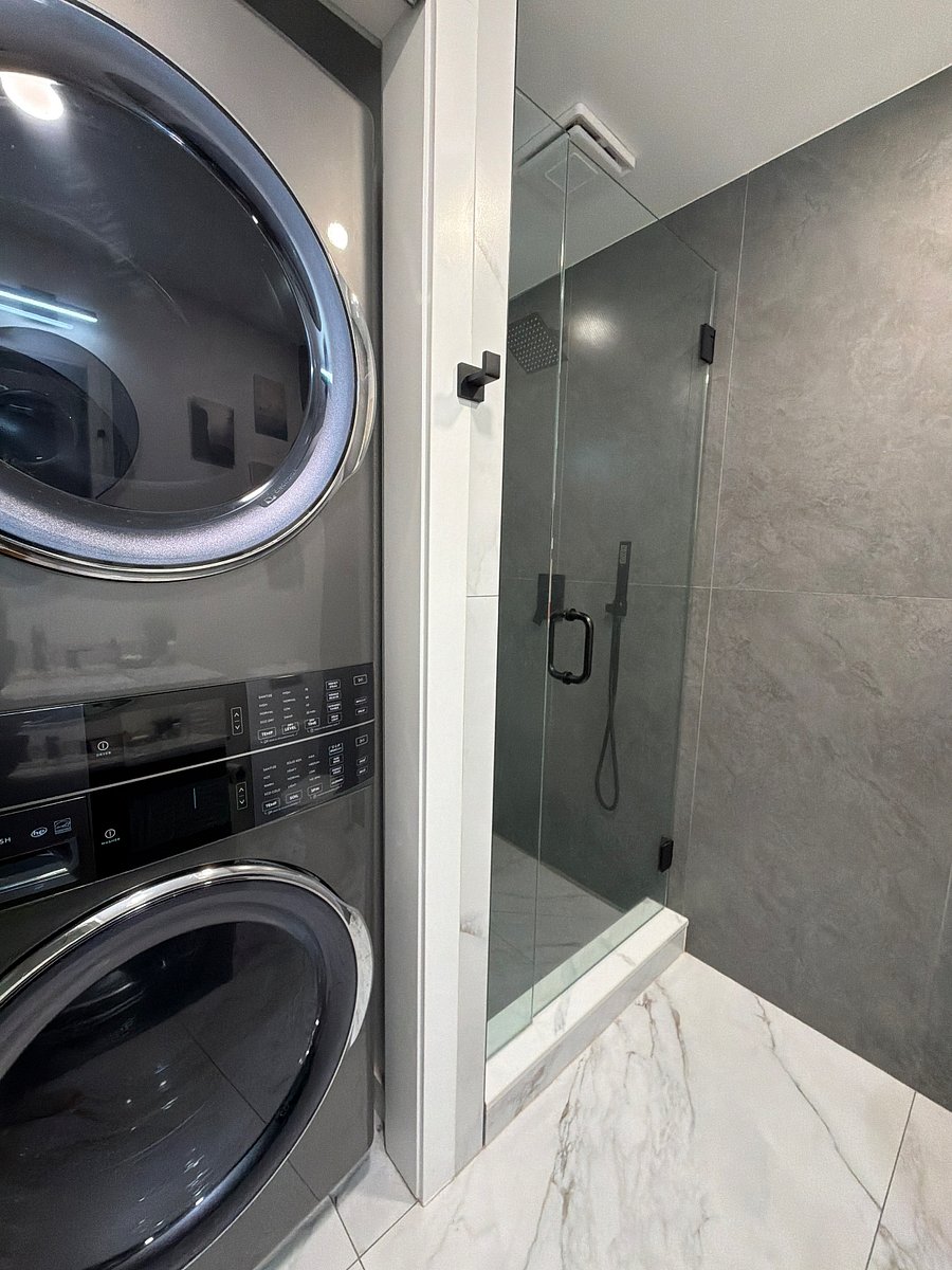 Stackable washer and dryer