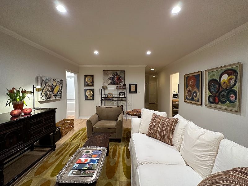 Furnished Finder property 536255_1 photo 3