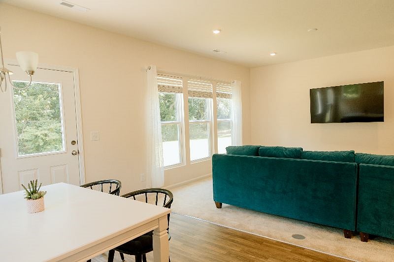 Furnished Finder property 536256_1 photo 6