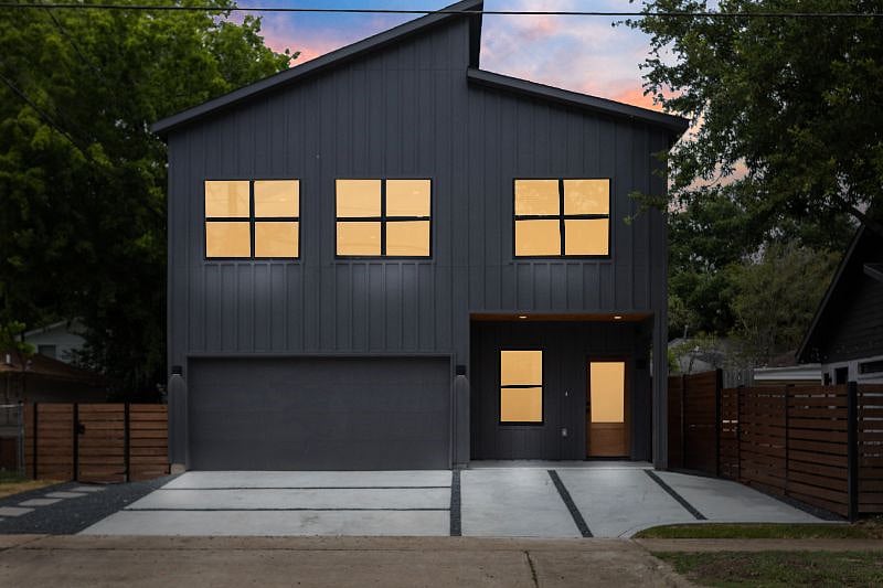 Soffit lighting illuminates this beautiful home at night! Curb appeal to the max!