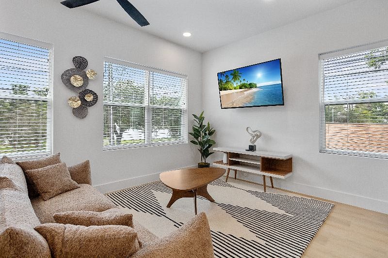 Furnished Finder property 536280_1 photo 24