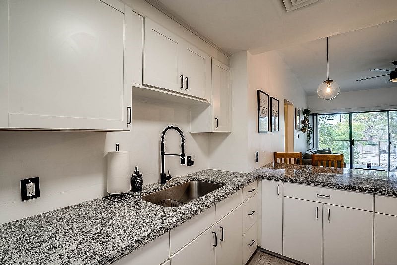 Furnished Finder property 536299_1 photo 13