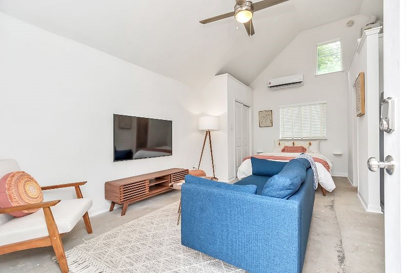 Furnished Finder property 536302_1 photo 16