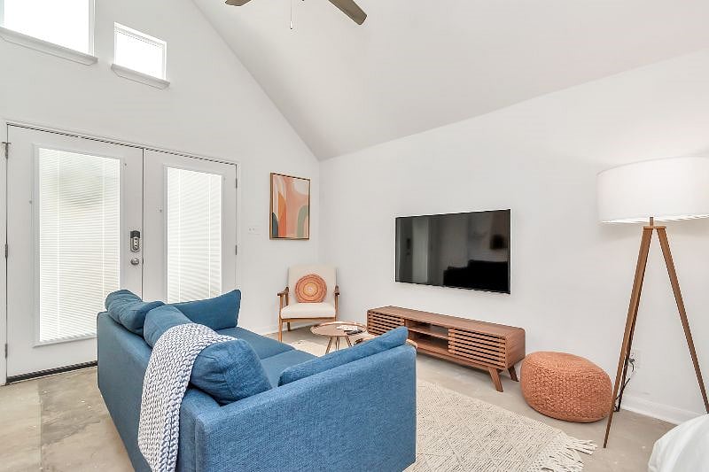 Furnished Finder property 536302_1 photo 18
