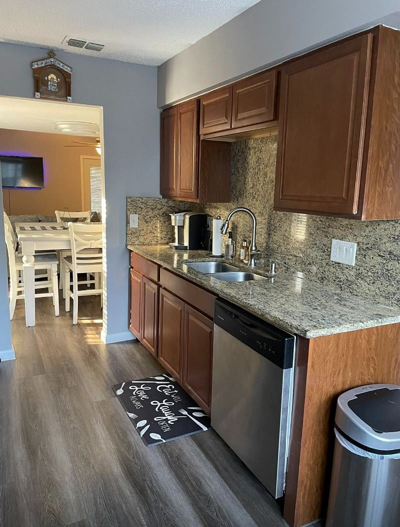 Furnished Finder property 536303_1 photo 3
