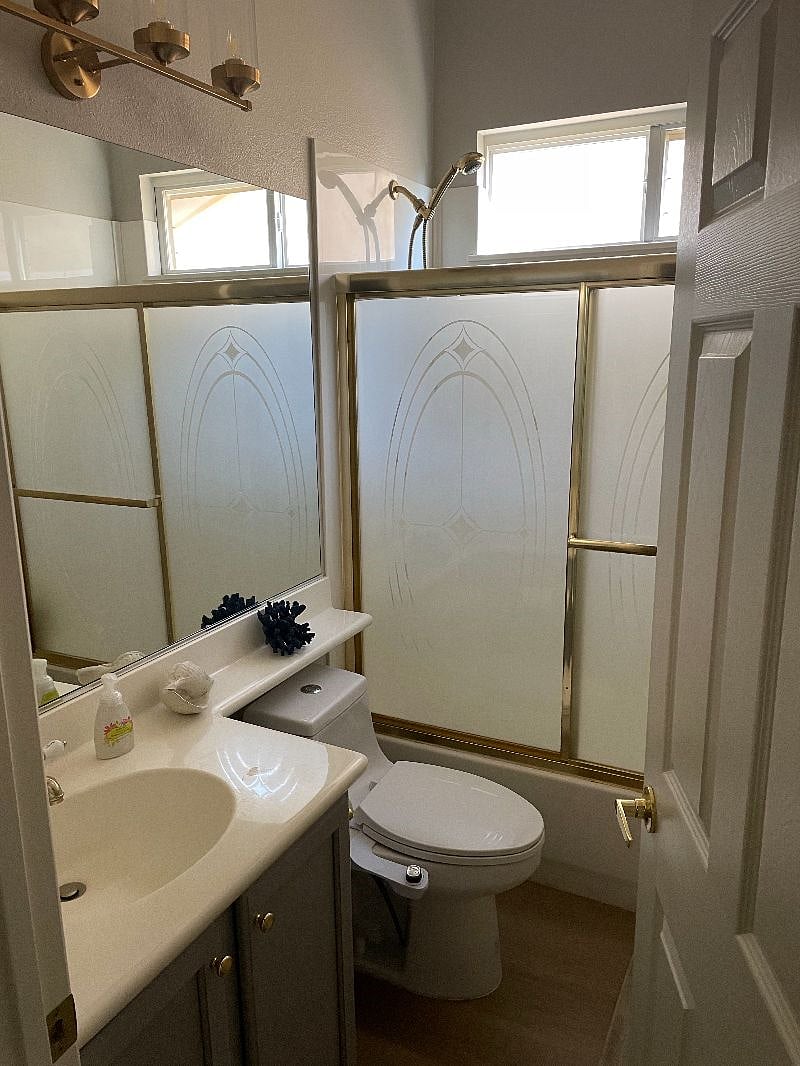 GUEST BATH ROOM SHOWER
