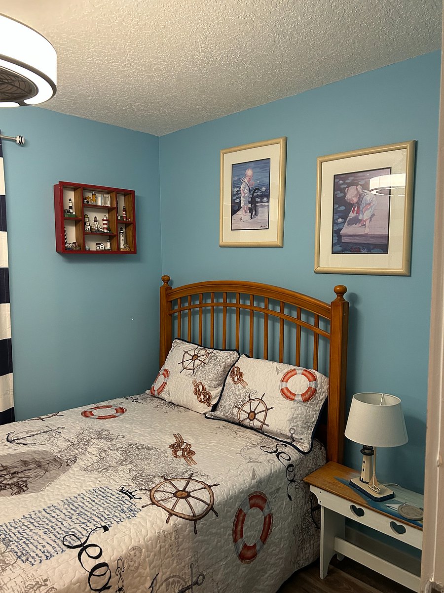 Full Bedroom