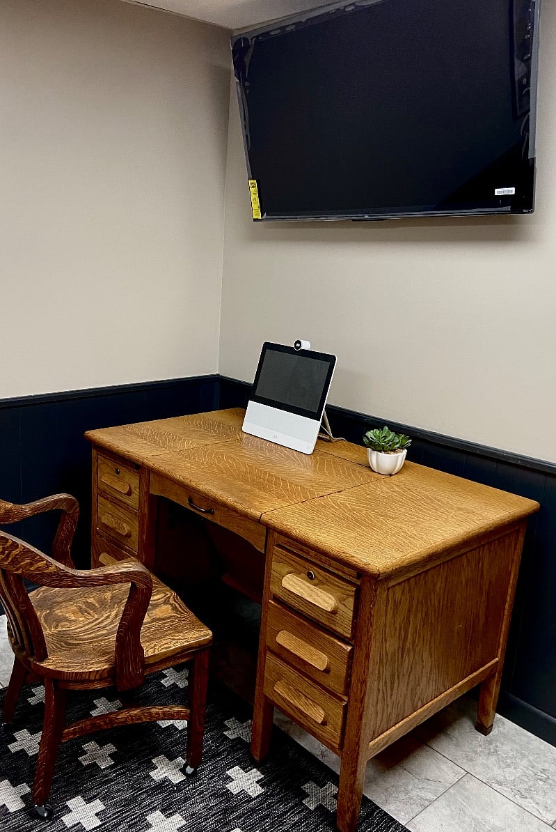 Computer area in Bedroom.