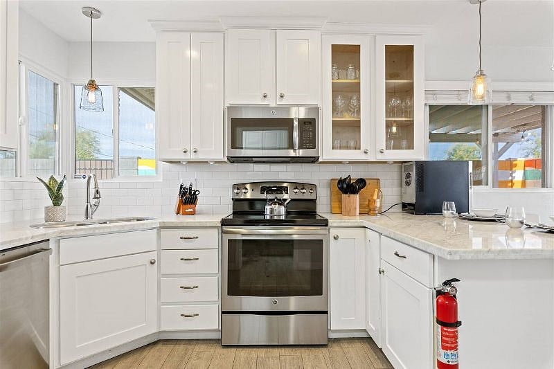 Furnished Finder property 536354_1 photo 25