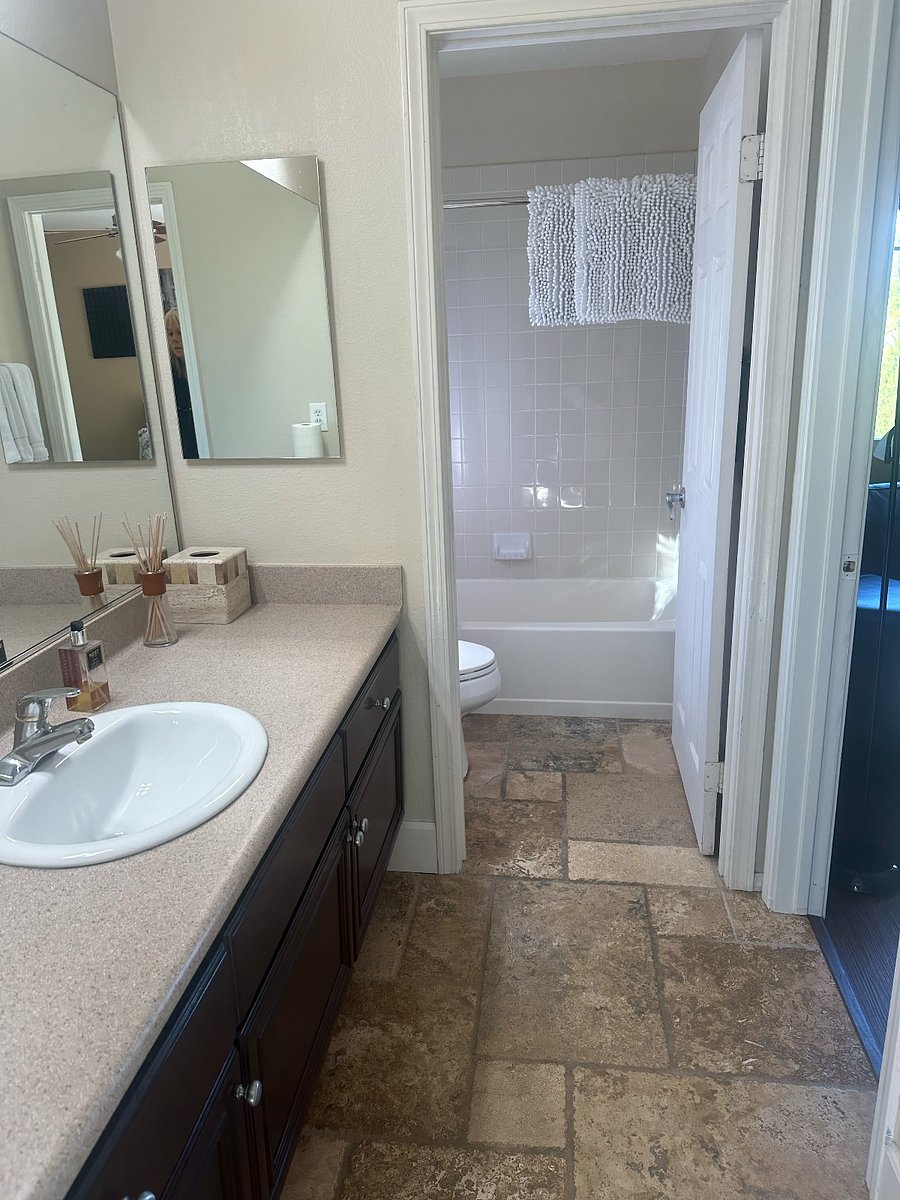 Furnished Finder property 536399_1 photo 4