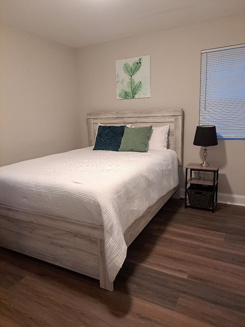 Queen Bed