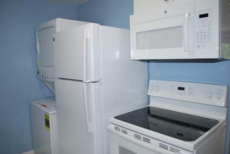 Furnished Finder property 536493_1 photo 3