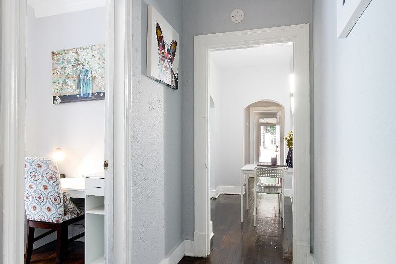Hallway leading to dining/kitchen area