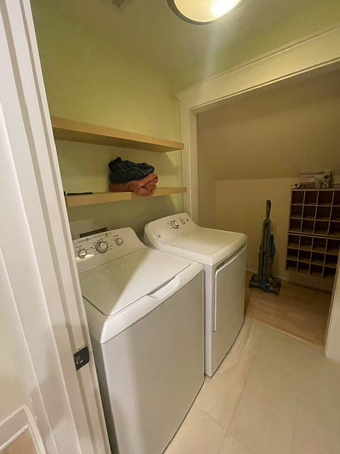 PRIVATE WASHER AND DRYER in carriage house