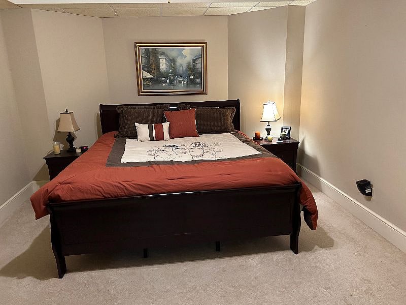 King bedroom with no windows.  Very dark and quiet for a great rest.