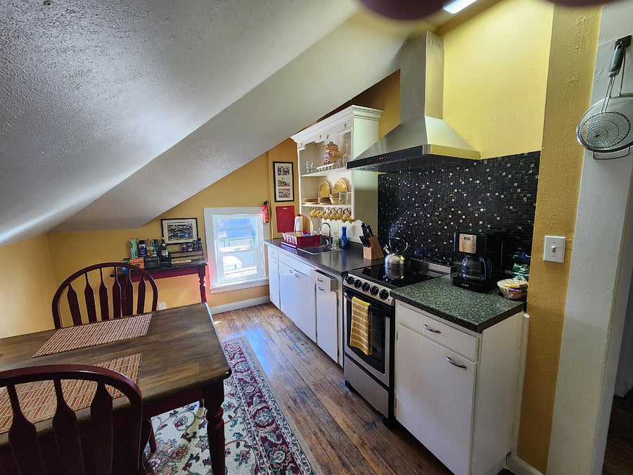 Furnished Finder property 536804_7 photo 4