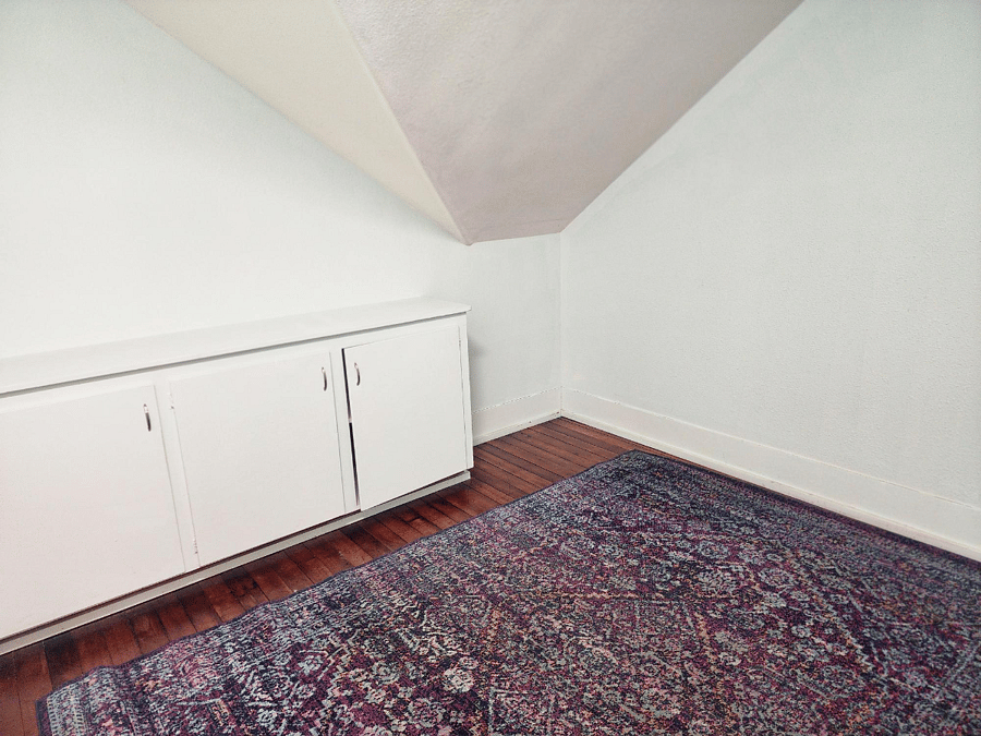 Bonus room
