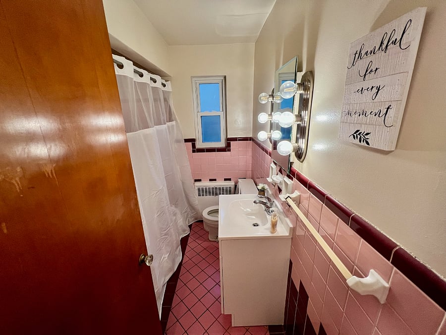 Cheerful Bright 1 Bedroom Apartment 1S