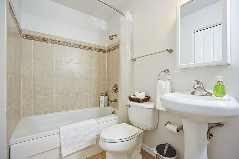 Furnished Finder property 536862_1 photo 12