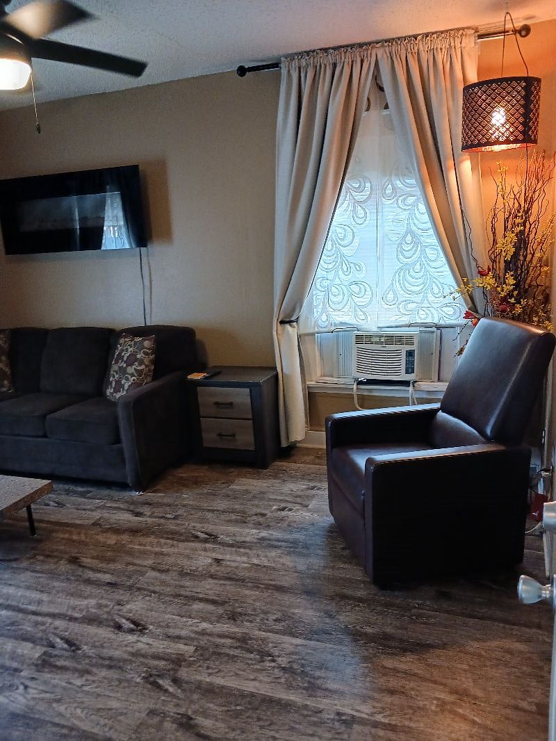 Furnished Finder property 536899_1 photo 16
