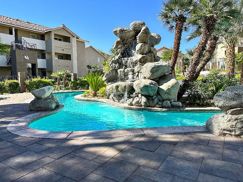 Furnished Finder property 536994_1 photo 2