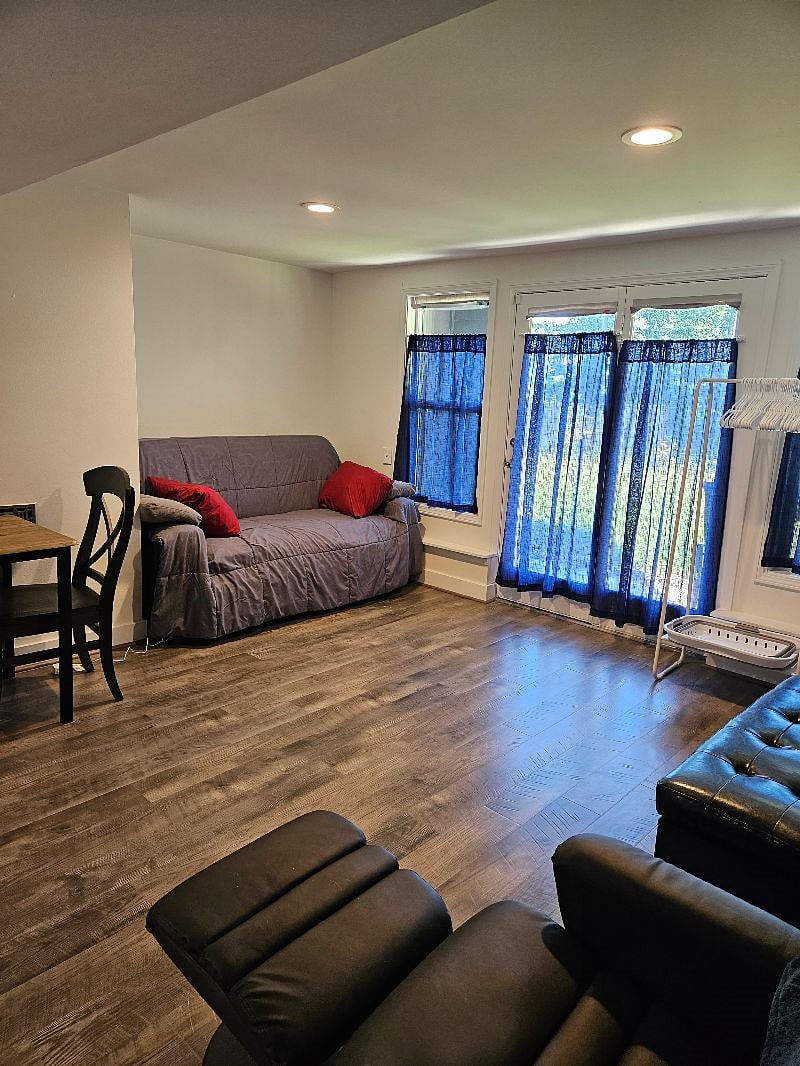 Furnished Finder property 537011_1 photo 7