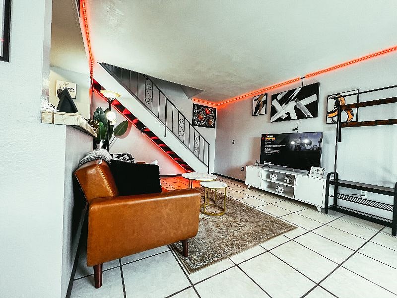 Furnished Finder property 537025_1 photo 2