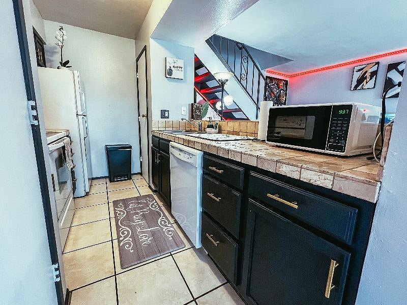 Furnished Finder property 537025_1 photo 6