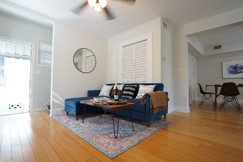 Furnished Finder property 537031_1 photo 3