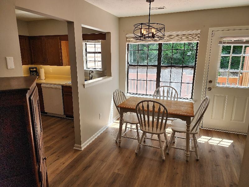 Furnished Finder property 537144_1 photo 8