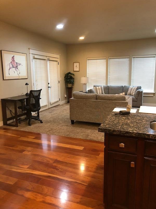 Furnished Finder property 537149_1 photo 3