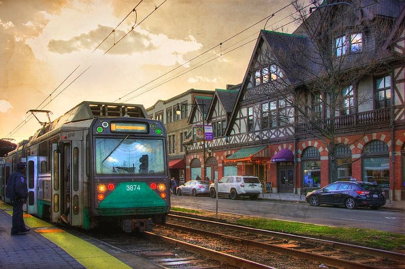 Coolidge Corner Train Stop, Brookline (Green Line, C Line)