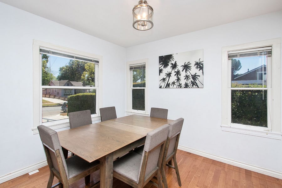 Dining table for 6+ people.