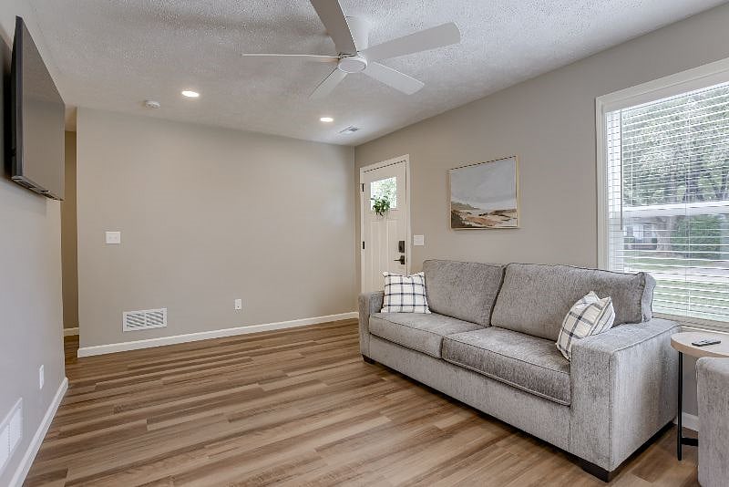 Furnished Finder property 537194_1 photo 16