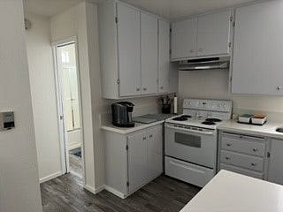 Furnished Finder property 537231_1 photo 15