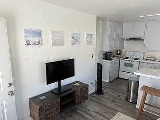Furnished Finder property 537231_1 photo 4